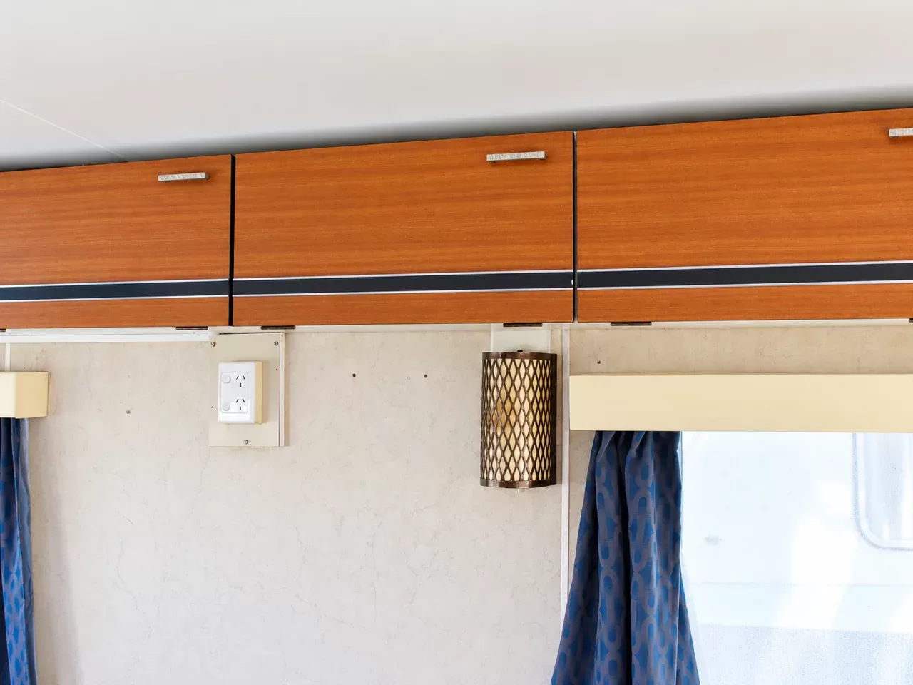 Standard Caravan 5